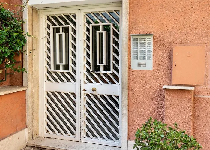 Gentile's House - Metro A A 50m Diretta Per Il Centro Wifi Ultrafibra & Smart Working Apartment *